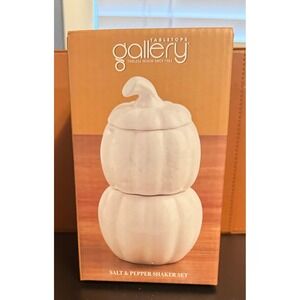 NEW Tabletops Gallery Ceramic Stacked Pumpkin Salt and Pepper Shaker Set 3pc